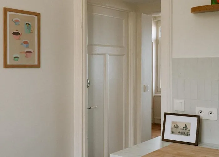 Aloyse, Vue Apartament *